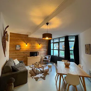 https://appartement-t2-piscine-saune-vue.midi-pyreneeshotels.com