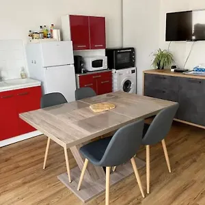 Joli T2 Dans Maison De Village Appartement